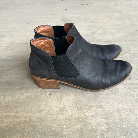 Booties - Picture 4 of 6